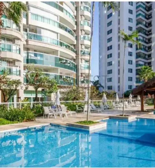 Apartamento com 4 quartos para alugar, 134m2 em Rio De Janeiro - RJ - imagem 7 Foto 7 de Apartamento com 4 quartos para alugar, 134m2 em Rio De Janeiro - RJ