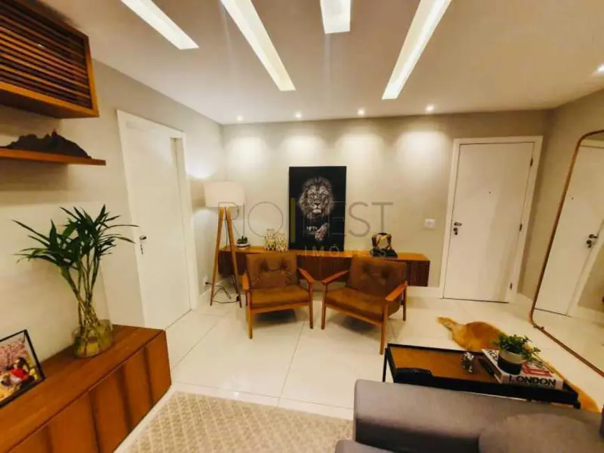 Apartamento com 2 quartos para alugar, 110m2 em Rio De Janeiro - RJ - imagem 5 Foto 5 de Apartamento com 2 quartos para alugar, 110m2 em Rio De Janeiro - RJ