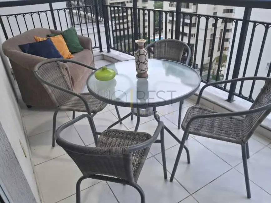 Foto 2 de Apartamento com 2 quartos para alugar, 75m2 em Rio De Janeiro - RJ