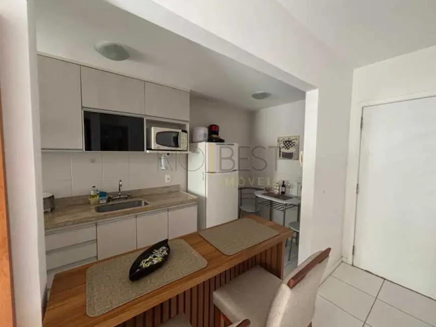 Foto 4 de Apartamento com 2 quartos para alugar, 75m2 em Rio De Janeiro - RJ