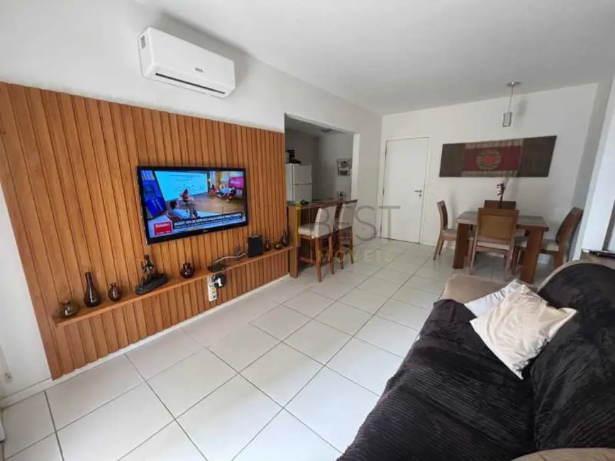 Foto 3 de Apartamento com 2 quartos para alugar, 75m2 em Rio De Janeiro - RJ