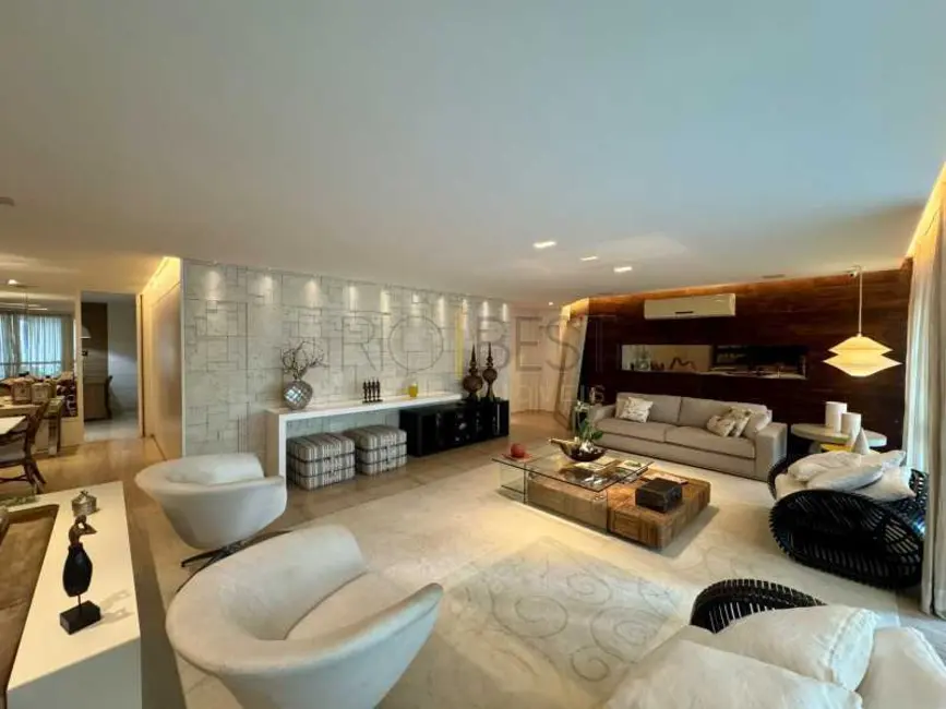 Foto 4 de Apartamento com 3 quartos à venda, 250m2 em Rio De Janeiro - RJ