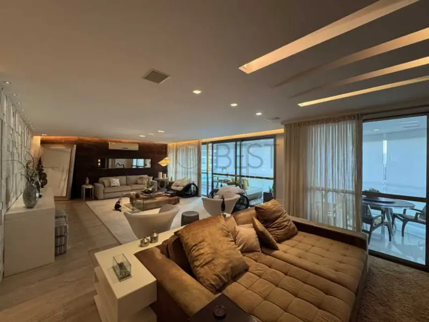 Foto 3 de Apartamento com 3 quartos à venda, 250m2 em Rio De Janeiro - RJ