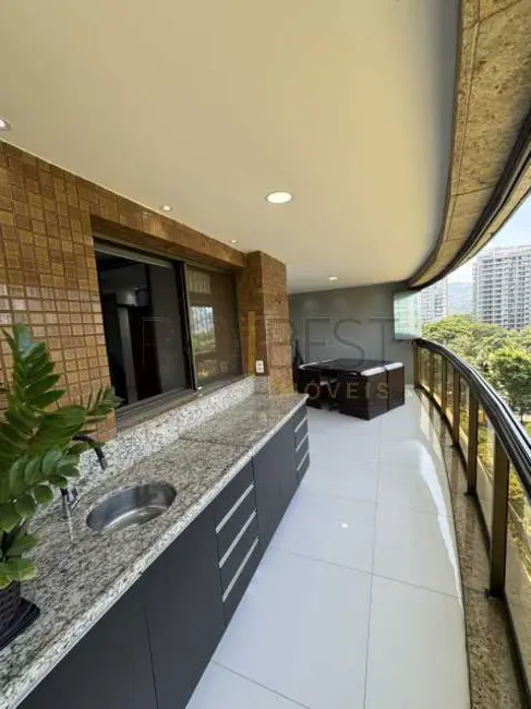 Foto 1 de Apartamento com 4 quartos à venda, 150m2 em Rio De Janeiro - RJ