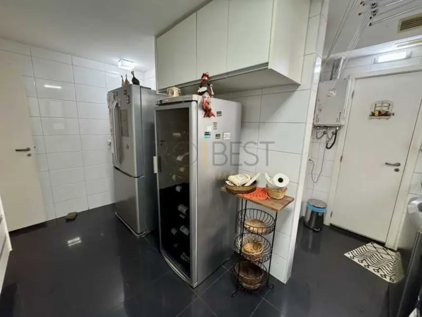 Foto 9 de Apartamento com 4 quartos à venda, 157m2 em Rio De Janeiro - RJ