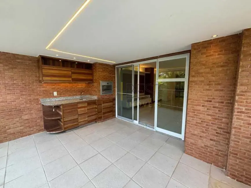 Foto 2 de Apartamento com 3 quartos para alugar, 133m2 em Rio De Janeiro - RJ