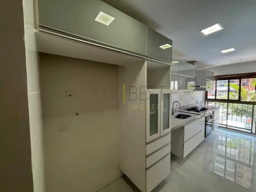 Foto 6 de Apartamento com 3 quartos para alugar, 133m2 em Rio De Janeiro - RJ