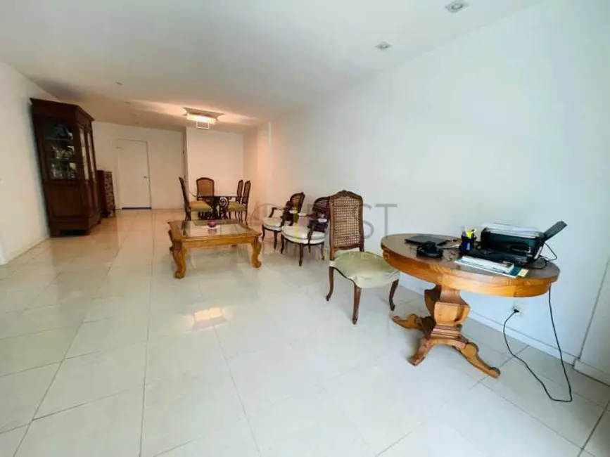 Foto 5 de Apartamento com 3 quartos à venda, 171m2 em Rio De Janeiro - RJ