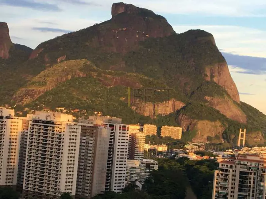 Apartamento com 3 quartos à venda, 127m2 em Rio De Janeiro - RJ - imagem 1 Foto 1 de Apartamento com 3 quartos à venda, 127m2 em Rio De Janeiro - RJ