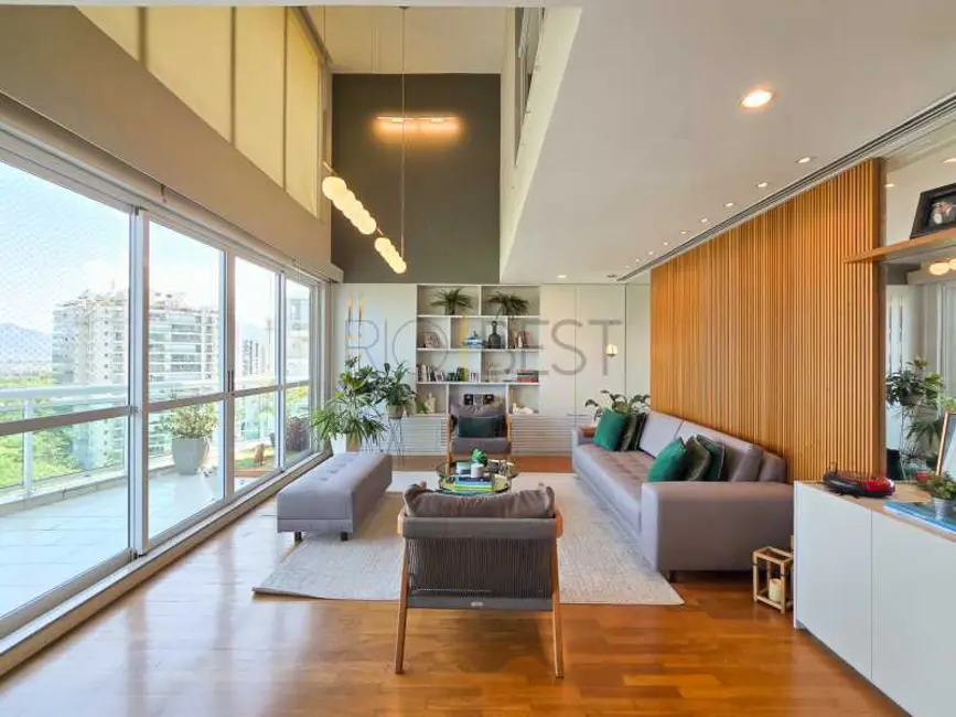 Apartamento com 4 quartos à venda, 227m2 em Rio De Janeiro - RJ - imagem 2 Foto 2 de Apartamento com 4 quartos à venda, 227m2 em Rio De Janeiro - RJ