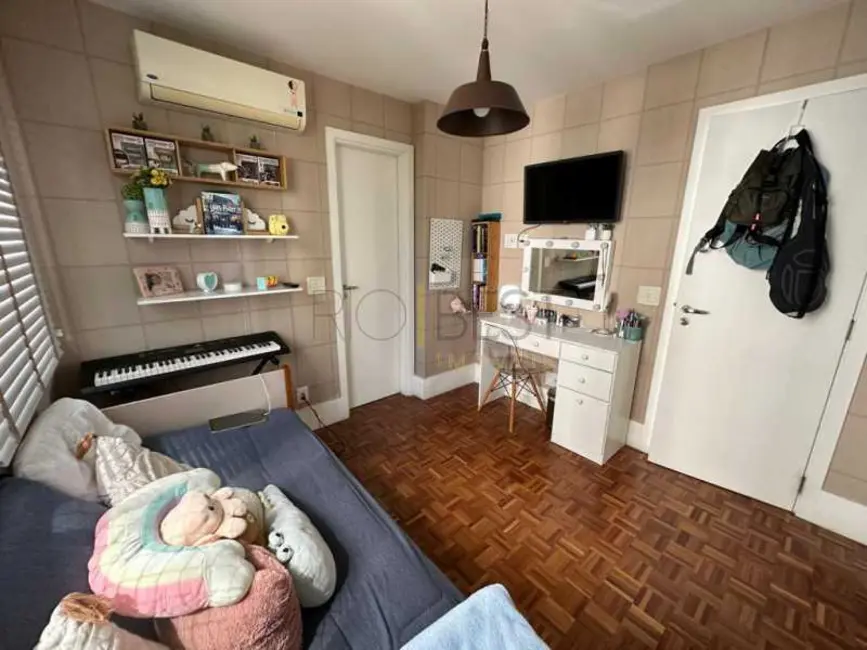 Foto 9 de Apartamento com 5 quartos à venda, 231m2 em Rio De Janeiro - RJ