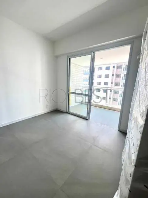 Apartamento com 3 quartos à venda, 151m2 em Rio De Janeiro - RJ - imagem 5 Foto 5 de Apartamento com 3 quartos à venda, 151m2 em Rio De Janeiro - RJ