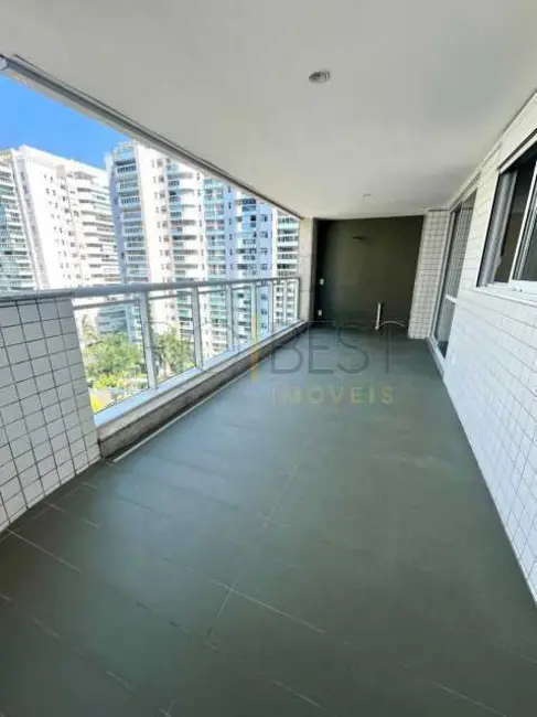 Apartamento com 3 quartos à venda, 151m2 em Rio De Janeiro - RJ - imagem 2 Foto 2 de Apartamento com 3 quartos à venda, 151m2 em Rio De Janeiro - RJ
