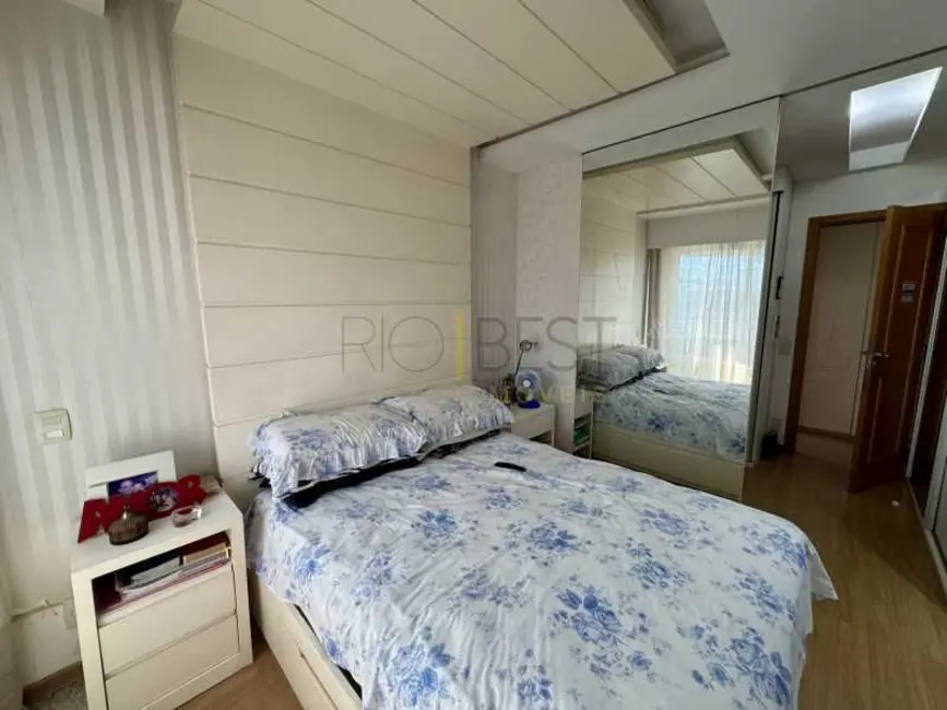 Cobertura com 3 quartos à venda, 260m2 em Rio De Janeiro - RJ - imagem 8 Foto 8 de Cobertura com 3 quartos à venda, 260m2 em Rio De Janeiro - RJ