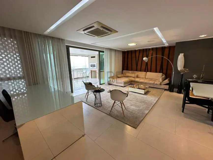 Cobertura com 4 quartos para alugar, 360m2 em Rio De Janeiro - RJ - imagem 1 Foto 1 de Cobertura com 4 quartos para alugar, 360m2 em Rio De Janeiro - RJ