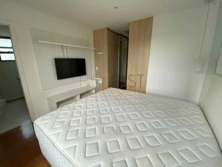 Foto 7 de Apartamento com 4 quartos para alugar, 180m2 em Rio De Janeiro - RJ