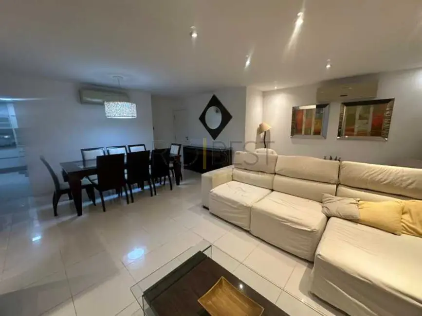 Foto 4 de Apartamento com 4 quartos para alugar, 180m2 em Rio De Janeiro - RJ