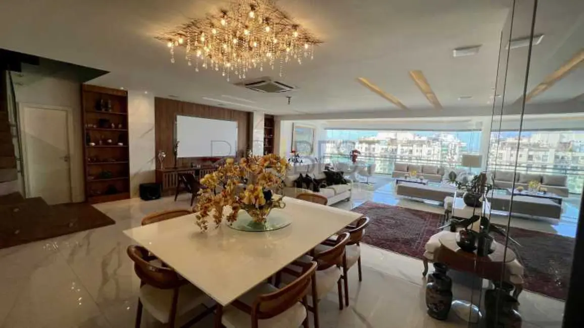 Foto 3 de Cobertura com 5 quartos à venda, 542m2 em Rio De Janeiro - RJ