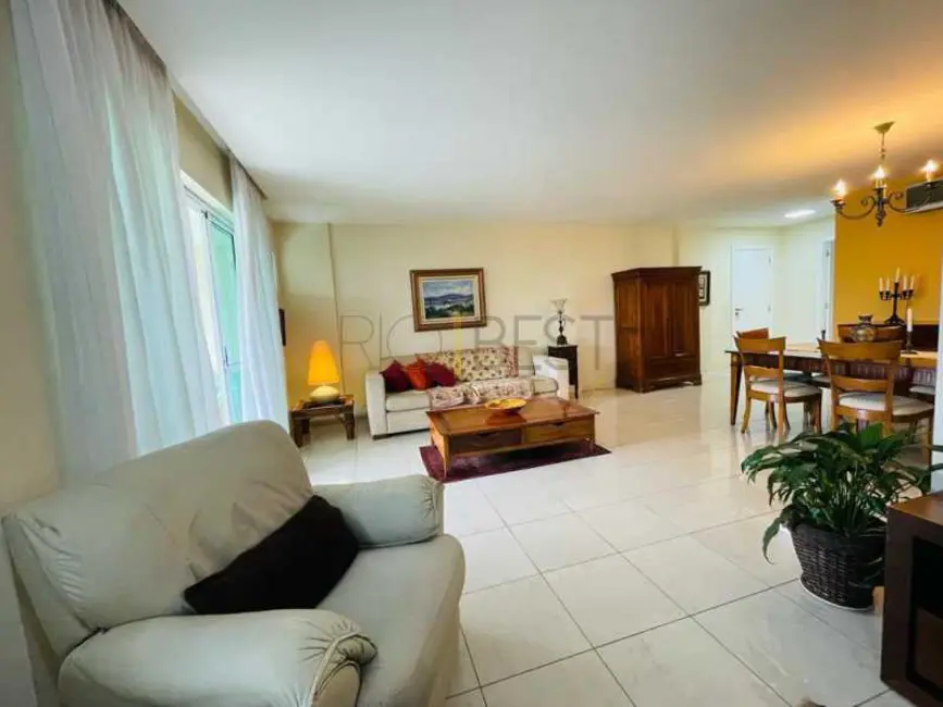 Foto 2 de Apartamento com 3 quartos para alugar, 160m2 em Rio De Janeiro - RJ