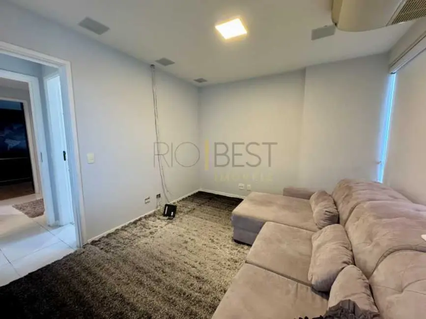 Apartamento com 3 quartos à venda e para alugar, 150m2 em Rio De Janeiro - RJ - imagem 9 Foto 9 de Apartamento com 3 quartos à venda e para alugar, 150m2 em Rio De Janeiro - RJ