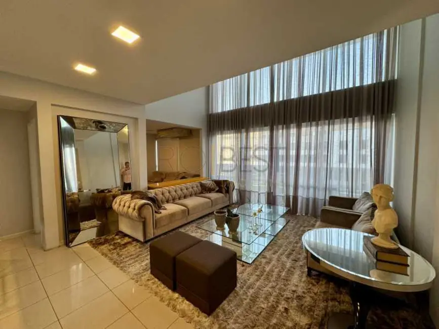 Apartamento com 3 quartos à venda e para alugar, 150m2 em Rio De Janeiro - RJ - imagem 1 Foto 1 de Apartamento com 3 quartos à venda e para alugar, 150m2 em Rio De Janeiro - RJ