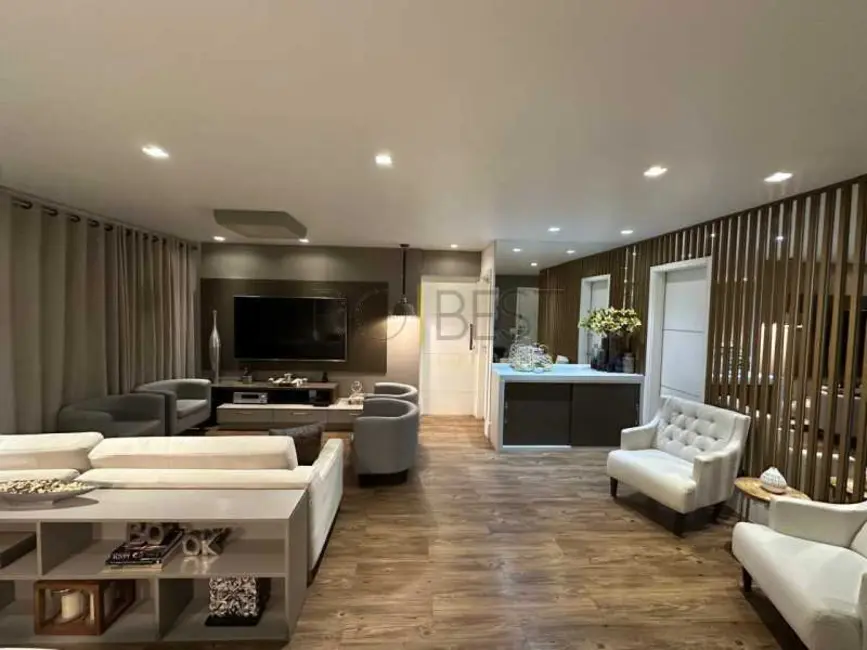 Apartamento com 3 quartos à venda, 160m2 em Rio De Janeiro - RJ - imagem 1 Foto 1 de Apartamento com 3 quartos à venda, 160m2 em Rio De Janeiro - RJ