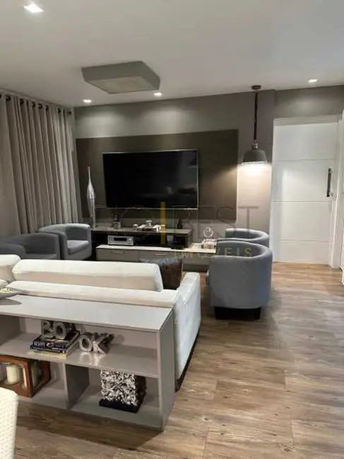 Apartamento com 3 quartos à venda, 160m2 em Rio De Janeiro - RJ - imagem 7 Foto 7 de Apartamento com 3 quartos à venda, 160m2 em Rio De Janeiro - RJ