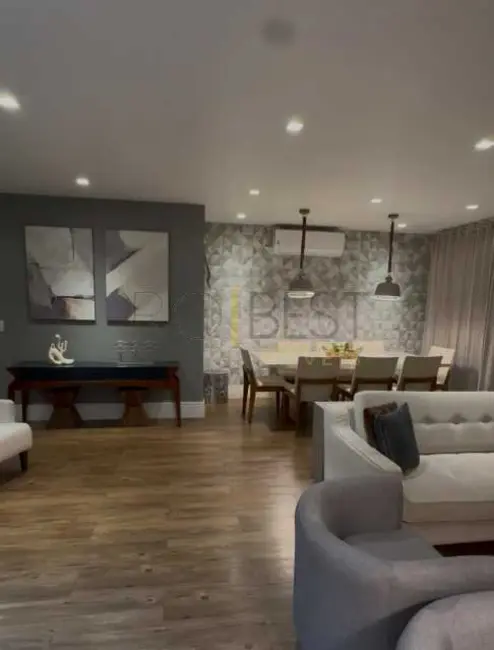 Apartamento com 3 quartos à venda, 160m2 em Rio De Janeiro - RJ - imagem 4 Foto 4 de Apartamento com 3 quartos à venda, 160m2 em Rio De Janeiro - RJ