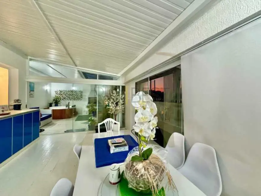 Foto 2 de Cobertura com 2 quartos à venda, 158m2 em Rio De Janeiro - RJ