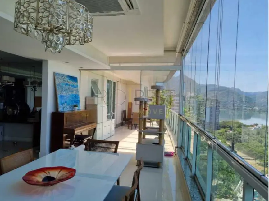 Cobertura com 3 quartos para alugar, 190m2 em Rio De Janeiro - RJ - imagem 6 Foto 6 de Cobertura com 3 quartos para alugar, 190m2 em Rio De Janeiro - RJ