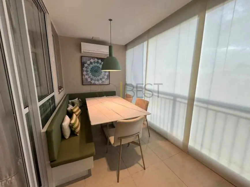 Foto 2 de Apartamento com 4 quartos à venda, 170m2 em Rio De Janeiro - RJ