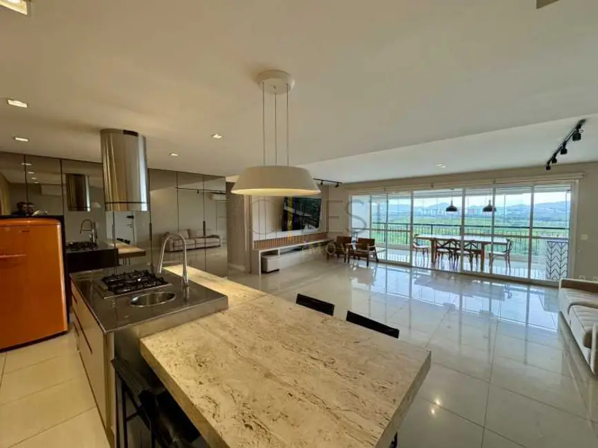 Apartamento com 3 quartos à venda e para alugar, 195m2 em Rio De Janeiro - RJ - imagem 4 Foto 4 de Apartamento com 3 quartos à venda e para alugar, 195m2 em Rio De Janeiro - RJ