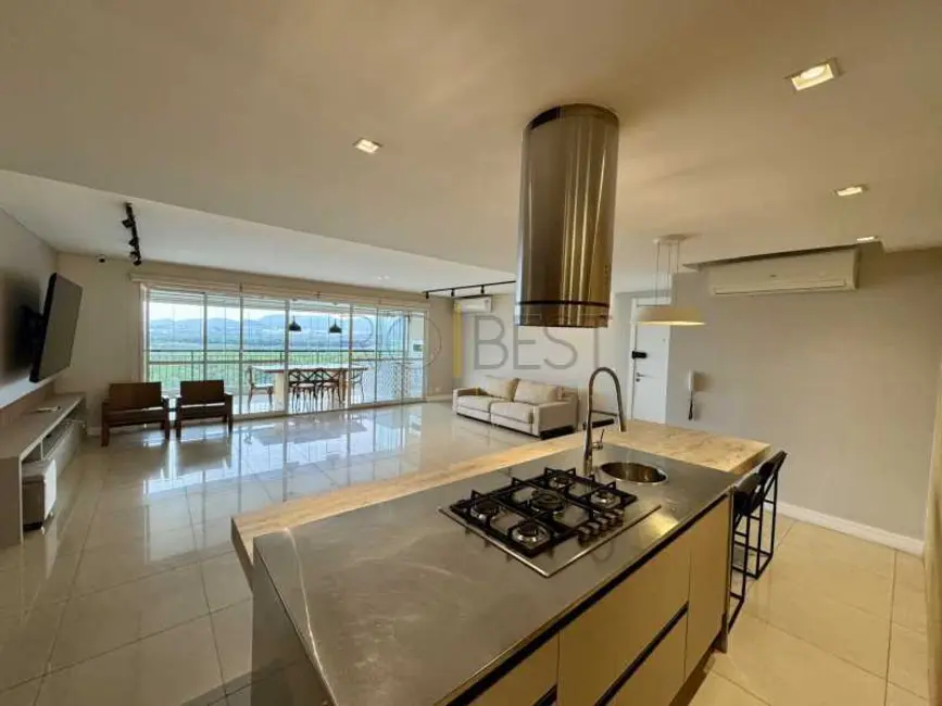 Apartamento com 3 quartos à venda e para alugar, 195m2 em Rio De Janeiro - RJ - imagem 2 Foto 2 de Apartamento com 3 quartos à venda e para alugar, 195m2 em Rio De Janeiro - RJ