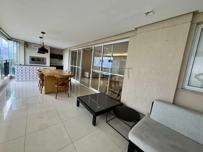 Apartamento com 3 quartos à venda e para alugar, 195m2 em Rio De Janeiro - RJ - imagem 9 Foto 9 de Apartamento com 3 quartos à venda e para alugar, 195m2 em Rio De Janeiro - RJ