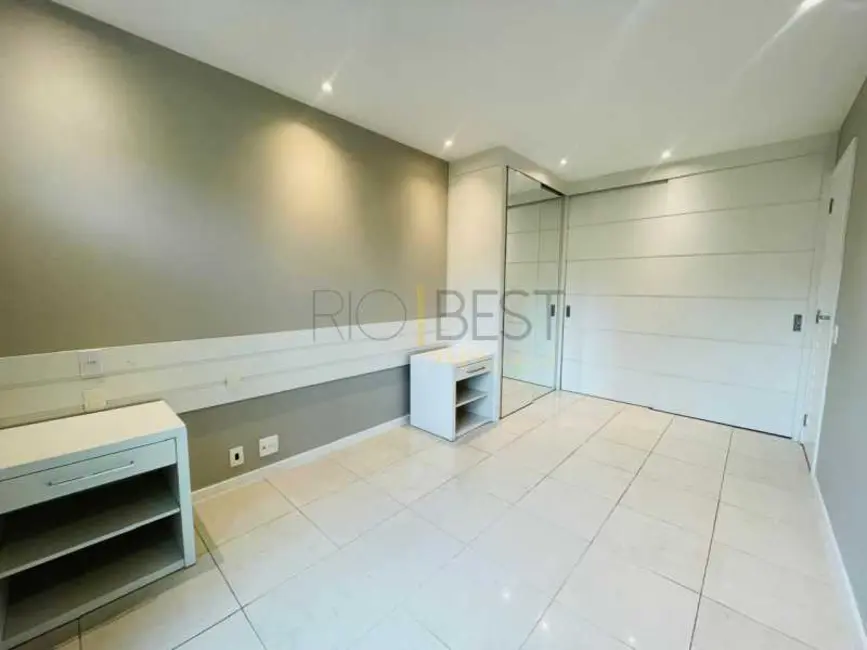 Apartamento com 2 quartos à venda, 100m2 em Rio De Janeiro - RJ - imagem 9 Foto 9 de Apartamento com 2 quartos à venda, 100m2 em Rio De Janeiro - RJ