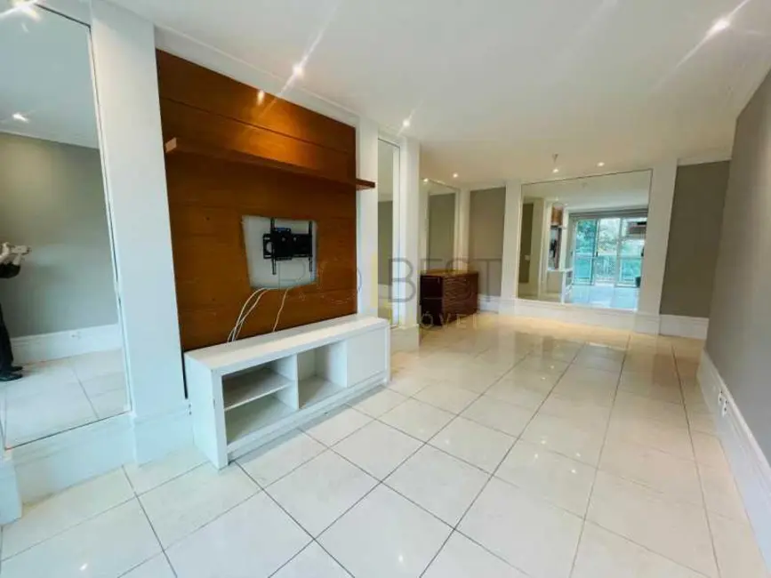 Apartamento com 2 quartos à venda, 100m2 em Rio De Janeiro - RJ - imagem 5 Foto 5 de Apartamento com 2 quartos à venda, 100m2 em Rio De Janeiro - RJ