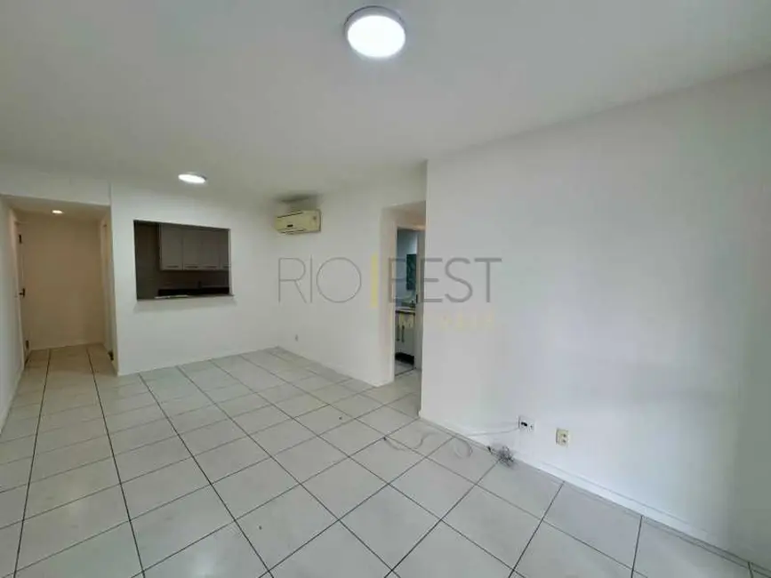 Apartamento com 3 quartos à venda e para alugar, 90m2 em Rio De Janeiro - RJ - imagem 4 Foto 4 de Apartamento com 3 quartos à venda e para alugar, 90m2 em Rio De Janeiro - RJ