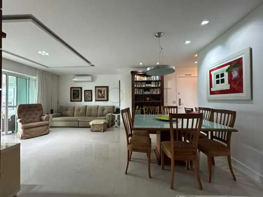 Foto 3 de Apartamento com 4 quartos à venda, 160m2 em Rio De Janeiro - RJ