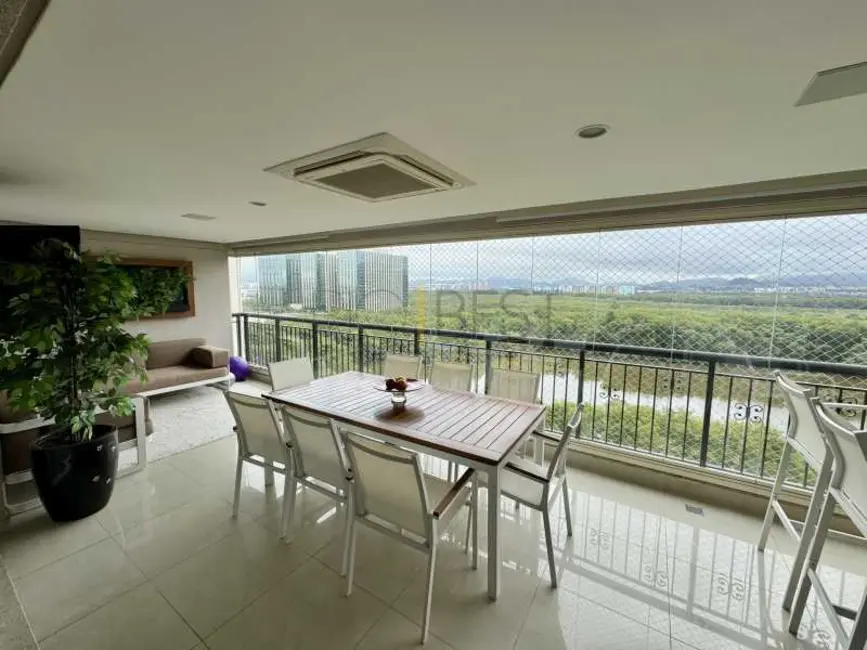 Foto 8 de Apartamento com 4 quartos à venda, 192m2 em Rio De Janeiro - RJ