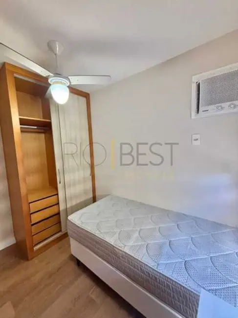 Foto 8 de Apartamento com 3 quartos para alugar, 92m2 em Rio De Janeiro - RJ