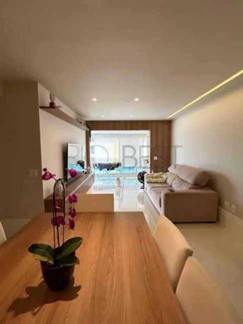 Apartamento com 3 quartos à venda, 127m2 em Rio De Janeiro - RJ - imagem 3 Foto 3 de Apartamento com 3 quartos à venda, 127m2 em Rio De Janeiro - RJ