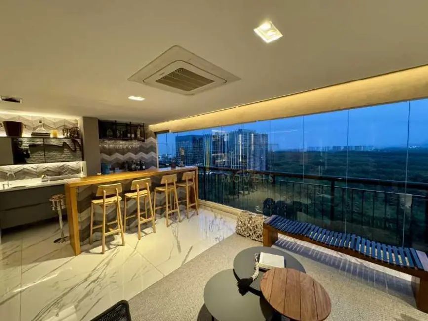 Apartamento com 3 quartos à venda, 170m2 em Rio De Janeiro - RJ - imagem 2 Foto 2 de Apartamento com 3 quartos à venda, 170m2 em Rio De Janeiro - RJ