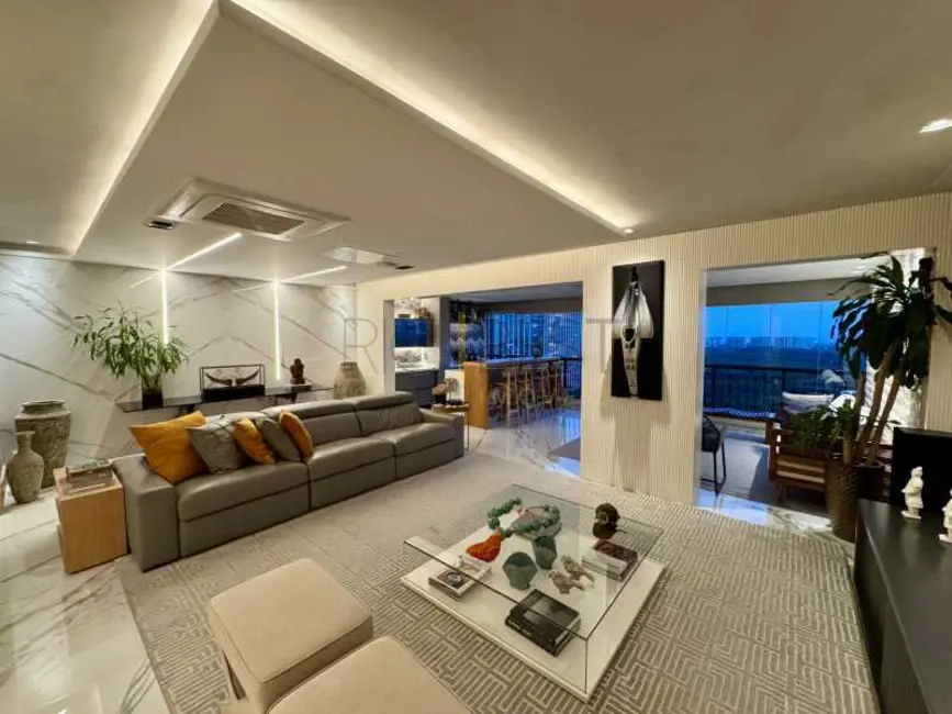 Apartamento com 3 quartos à venda, 170m2 em Rio De Janeiro - RJ - imagem 7 Foto 7 de Apartamento com 3 quartos à venda, 170m2 em Rio De Janeiro - RJ