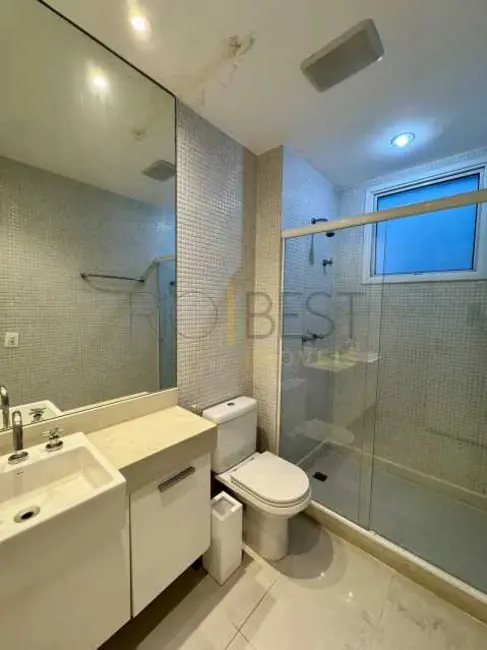 Apartamento com 4 quartos à venda e para alugar, 291m2 em Rio De Janeiro - RJ - imagem 8 Foto 8 de Apartamento com 4 quartos à venda e para alugar, 291m2 em Rio De Janeiro - RJ