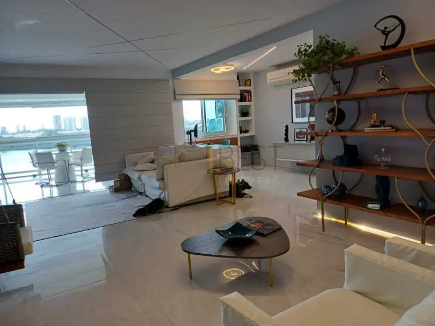 Foto 1 de Apartamento com 3 quartos para alugar, 135m2 em Rio De Janeiro - RJ