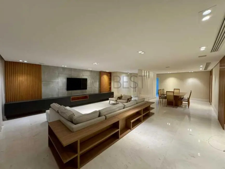 Apartamento com 4 quartos à venda e para alugar, 291m2 em Rio De Janeiro - RJ - imagem 6 Foto 6 de Apartamento com 4 quartos à venda e para alugar, 291m2 em Rio De Janeiro - RJ