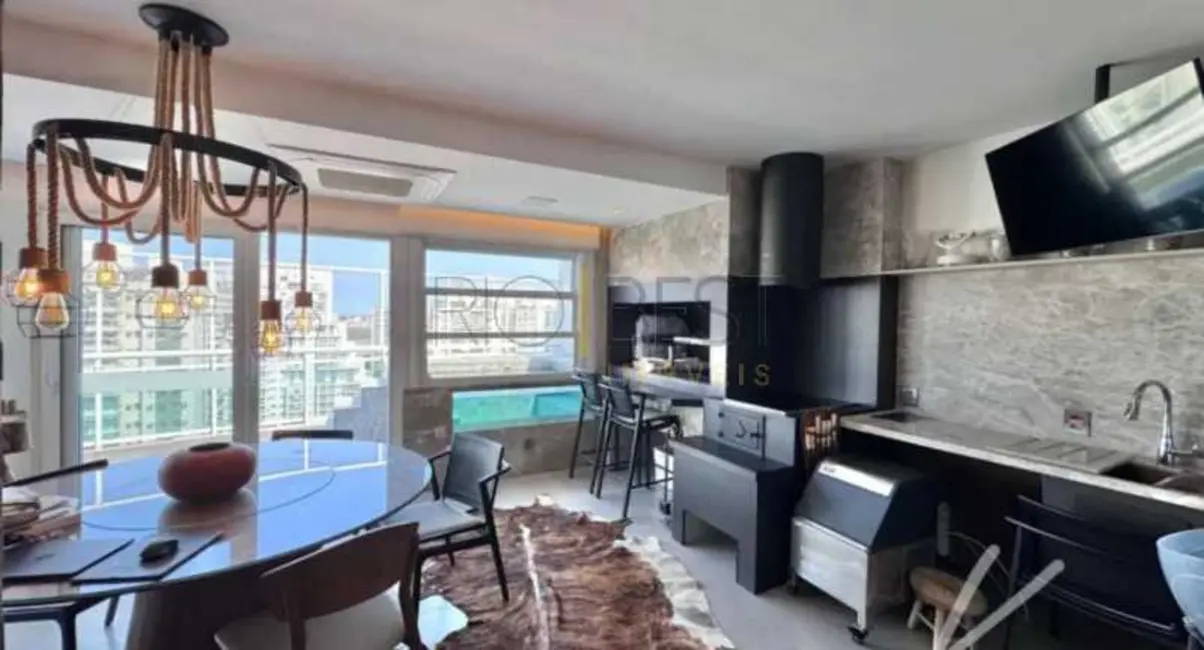 Cobertura com 3 quartos para alugar, 280m2 em Rio De Janeiro - RJ - imagem 5 Foto 5 de Cobertura com 3 quartos para alugar, 280m2 em Rio De Janeiro - RJ