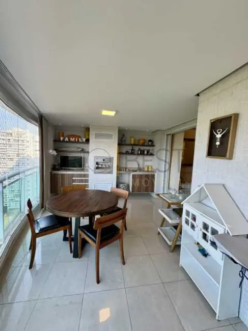 Apartamento com 4 quartos para alugar, 127m2 em Rio De Janeiro - RJ - imagem 4 Foto 4 de Apartamento com 4 quartos para alugar, 127m2 em Rio De Janeiro - RJ