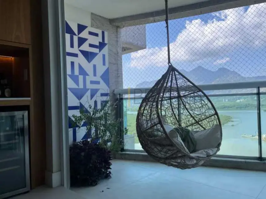 Cobertura com 5 quartos para alugar, 354m2 em Rio De Janeiro - RJ - imagem 3 Foto 3 de Cobertura com 5 quartos para alugar, 354m2 em Rio De Janeiro - RJ