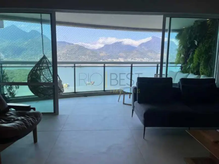 Cobertura com 5 quartos para alugar, 354m2 em Rio De Janeiro - RJ - imagem 1 Foto 1 de Cobertura com 5 quartos para alugar, 354m2 em Rio De Janeiro - RJ